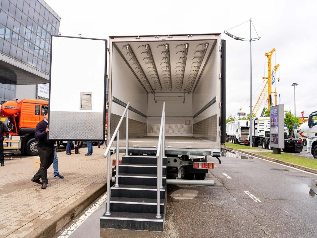 v-rossii-postroili-specializirovannyj-furgon-tushevoz-on-sdelan-na-shassi-howo-t5g-0.jpg v-rossii-postroili-specializirovannyj-furgon-tushevoz-on-sdelan-na-shassi-howo-t5g-0.jpg
